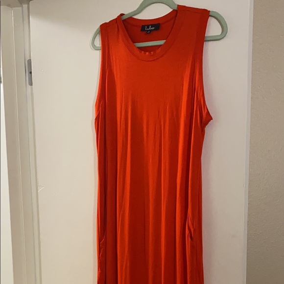 Red Lulus maxi dress - Picture 1 of 2